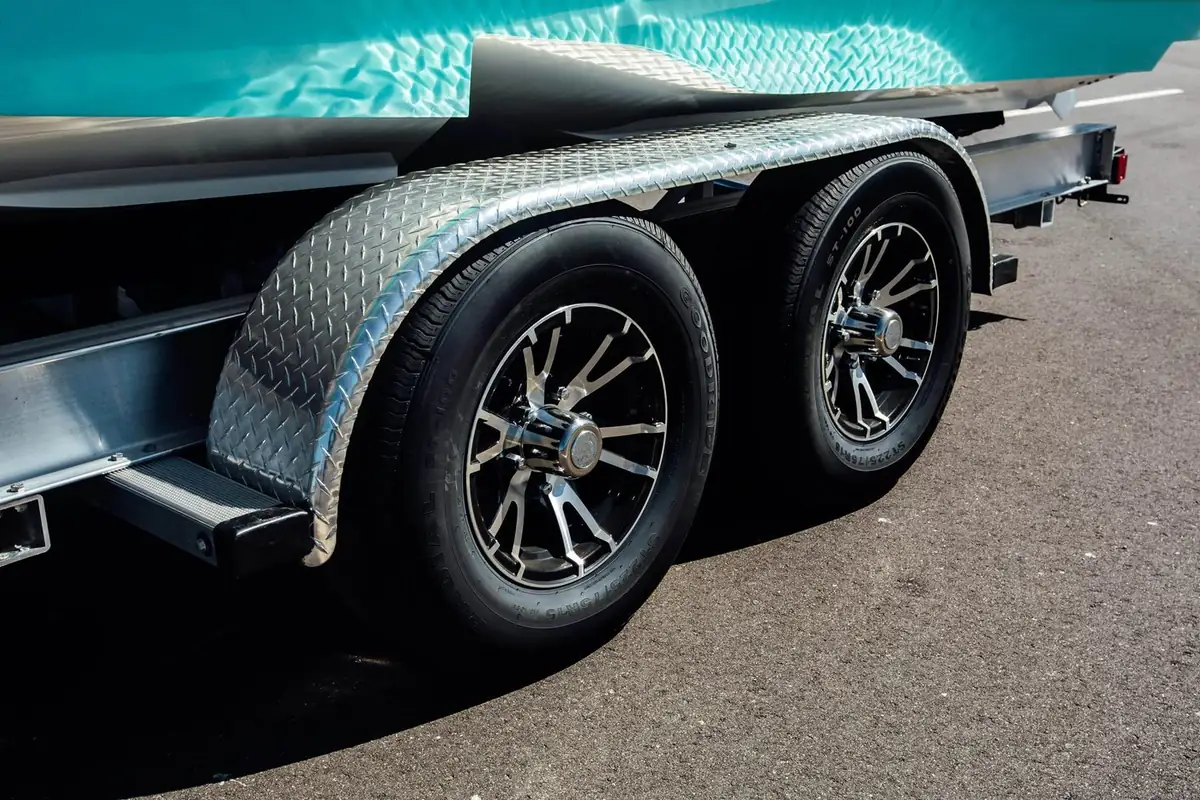 Boat Trailer Maintenance Checklist for Florida (bearings, brakes, salt rinse)
